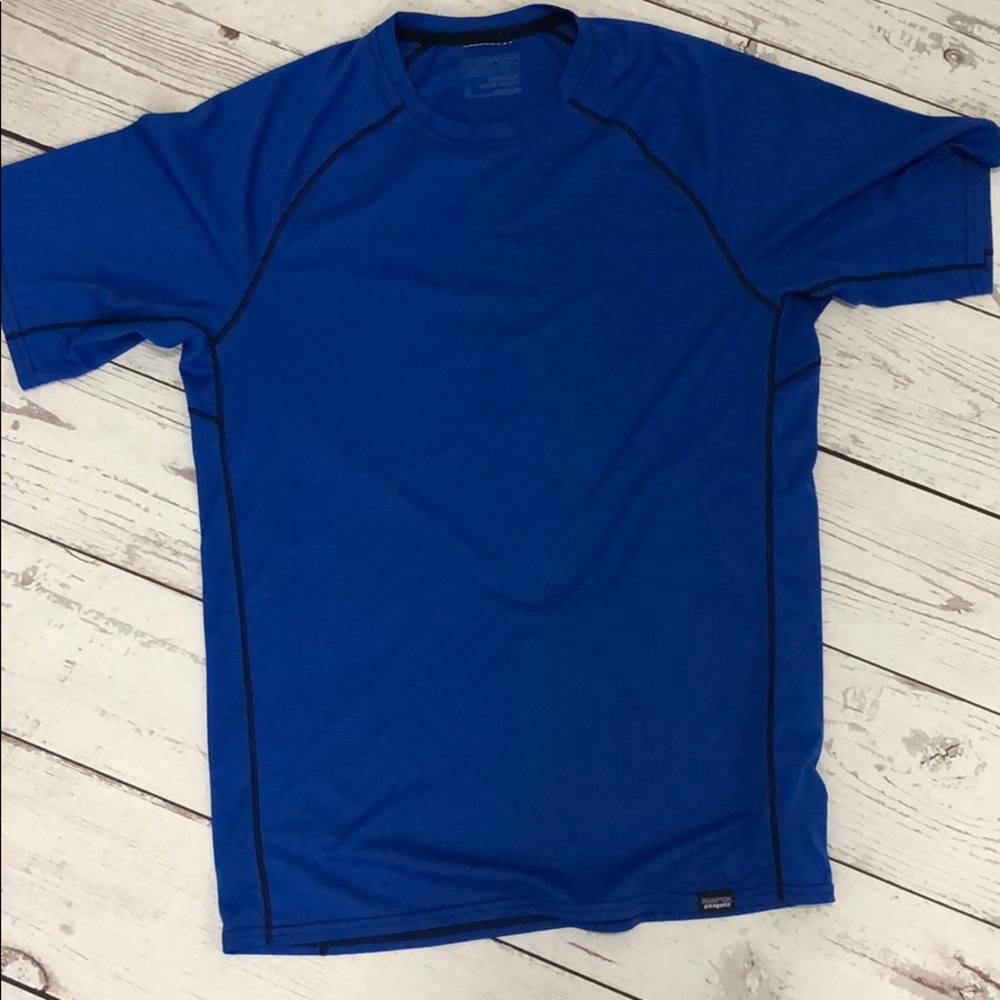 Patagonia Men’s Lightweight T. Perfect condition